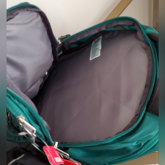 NWT THE NORTH FACE Borealis Backpack - Picture 5 of 7